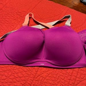 VS sports bra
